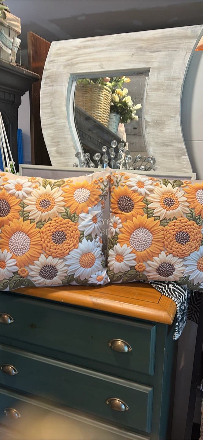 Pillows new - photo 3
