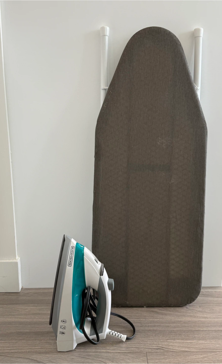 Black+Decker Iron and Ironing Board