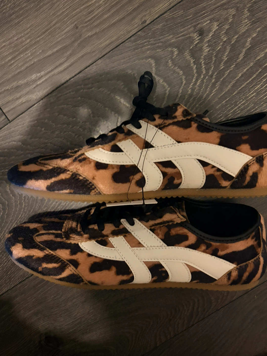 Onitsuka Tiger Style Leopard Print Sneakers