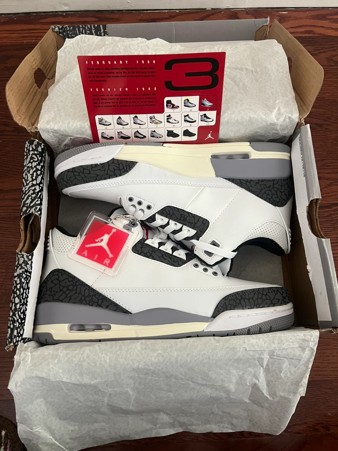 Air Jordan 3 Retro White/Grey Sneakers - photo 2