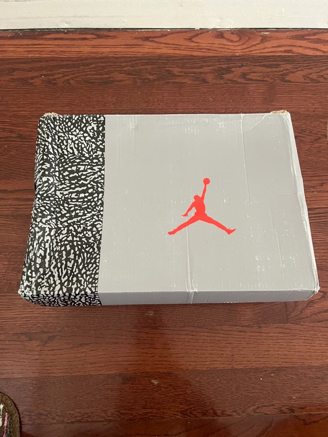 Air Jordan 3 Retro White/Grey Sneakers - photo 5