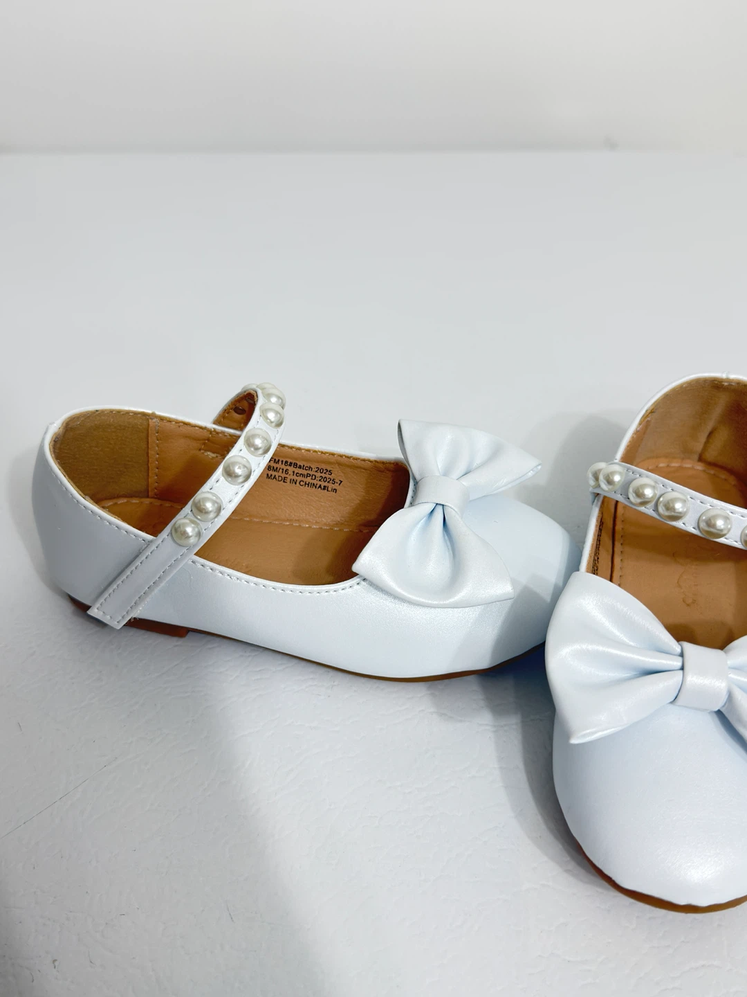 White Dress Shoes with Bows - photo 3