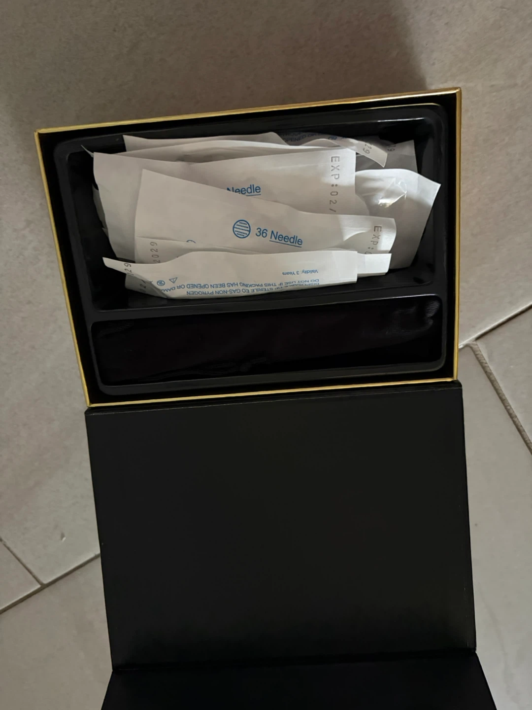 VOFEL Microneedling Pen with 7-Color LED Light Therapy - photo 2