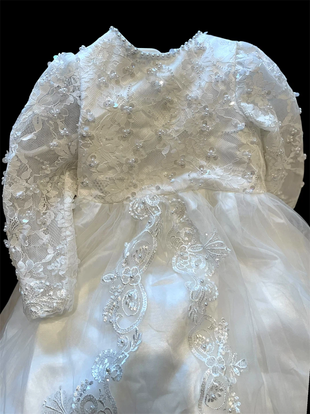 White Beaded Lace Christening Gown (12-24 months) - photo 2