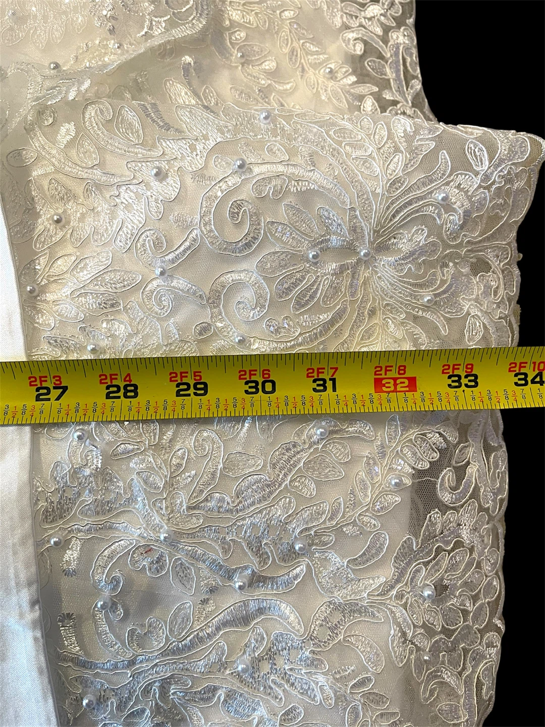 White Beaded Lace Christening Gown (12-24 months) - photo 4