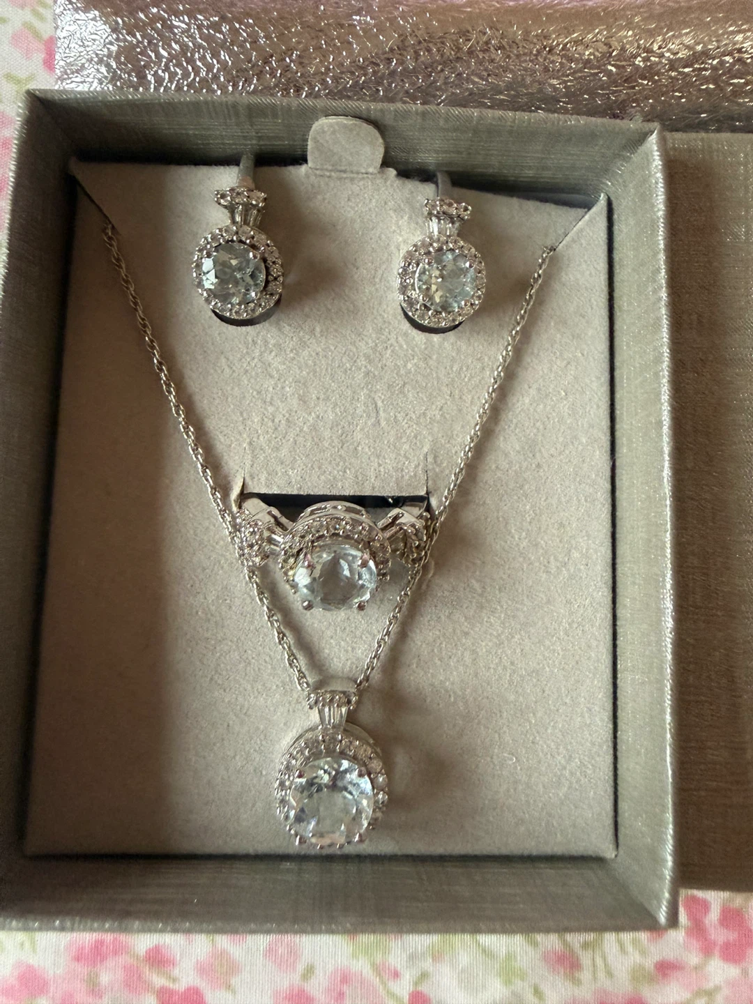 Peoples Jewellers 3-Piece Jewellery Set