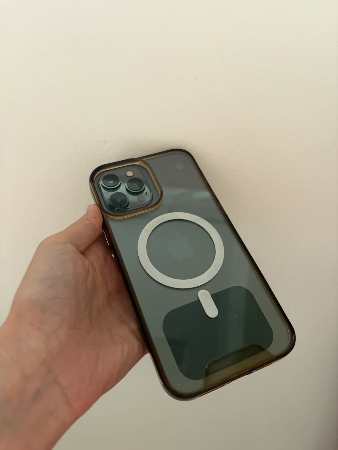 iPhone 12 Pro Max - photo 3