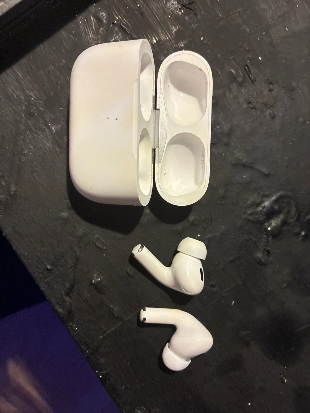 Apple AirPods Pro - photo 4