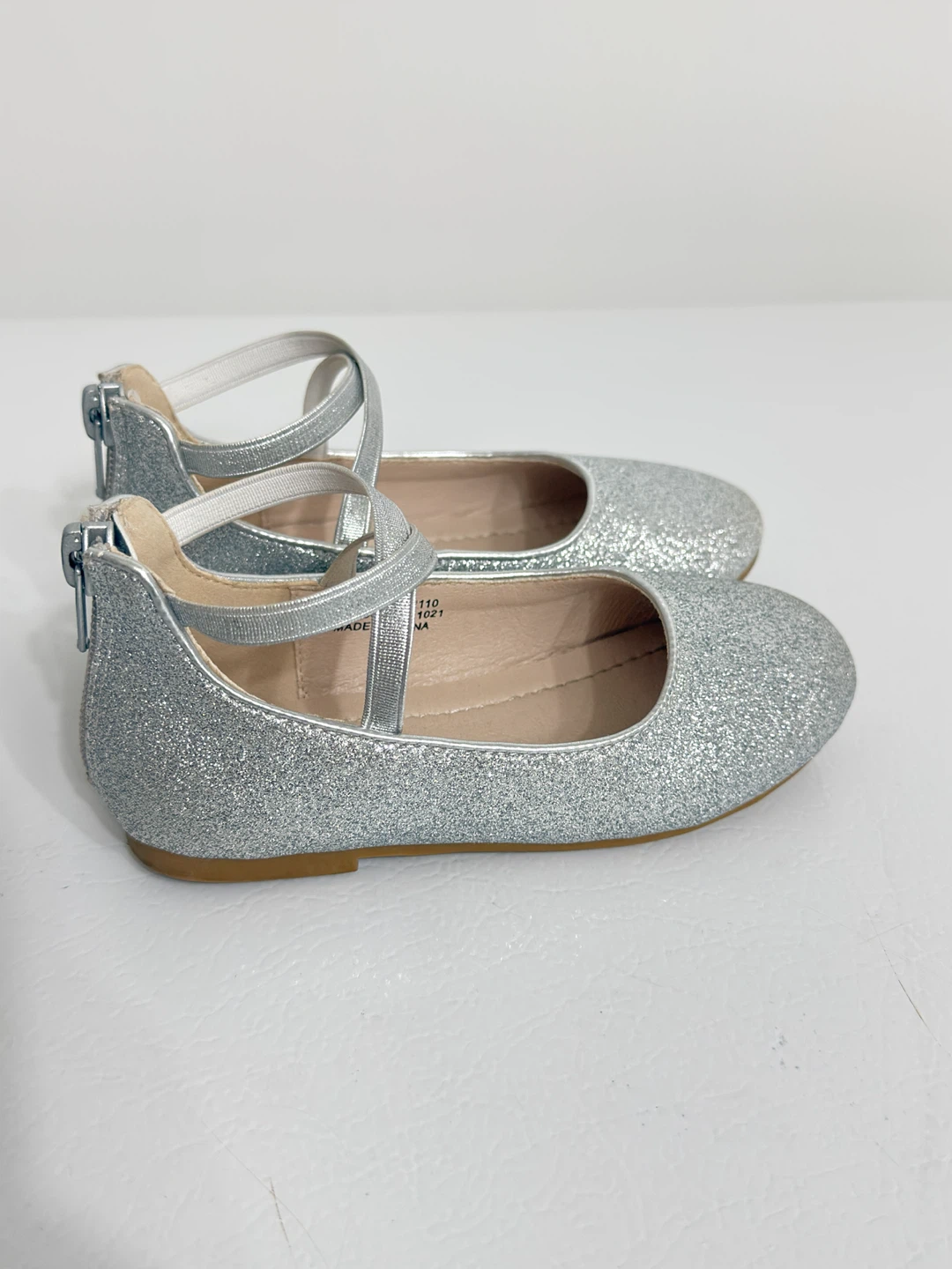 Kiderence Silver Glitter Flats Size 9 - photo 2