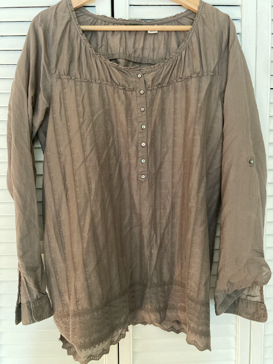 Eddie Bauer Taupe Embroidered Button-Down Shirt M - photo 2