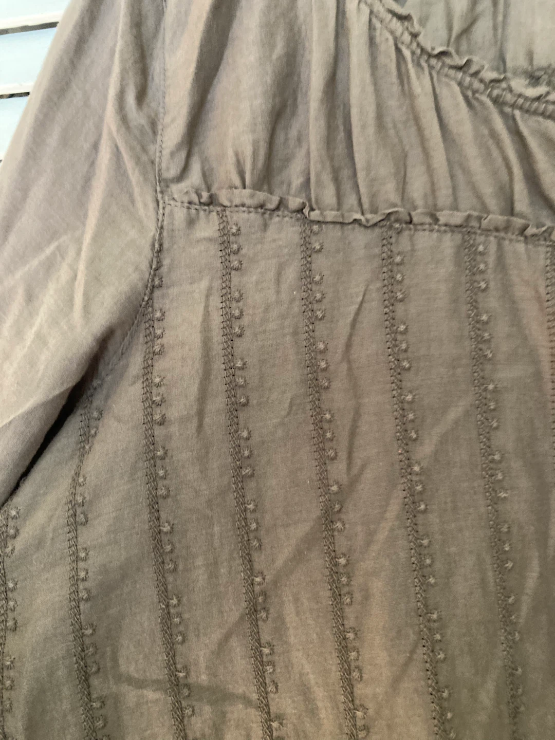 Eddie Bauer Taupe Embroidered Button-Down Shirt M - photo 3