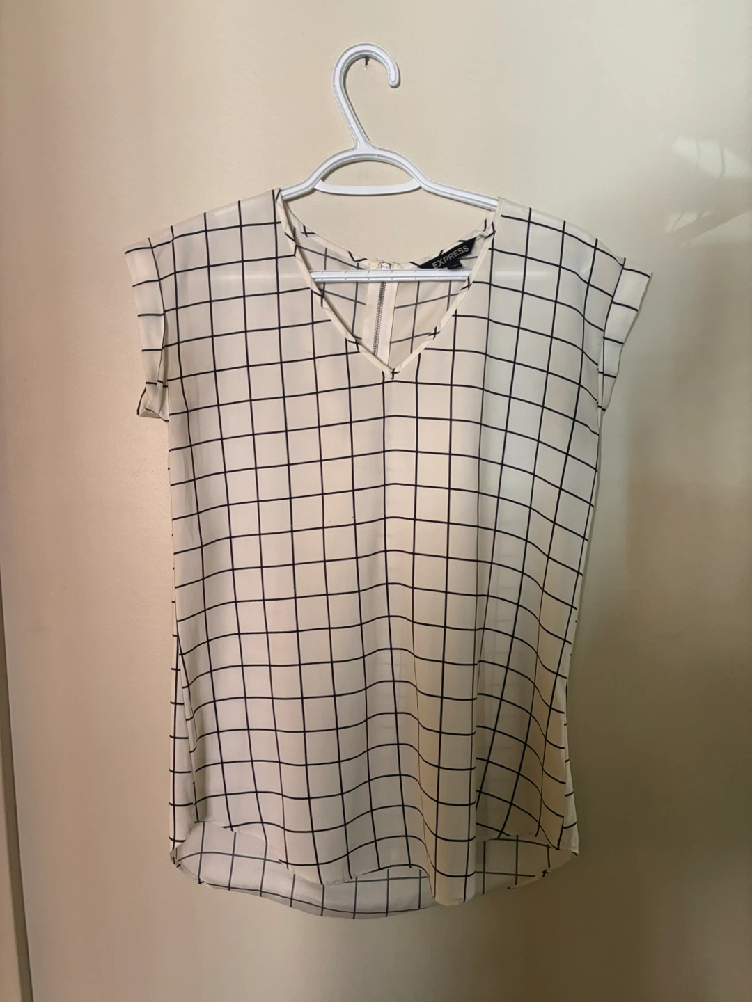 Express Grid Print Short Sleeve Top