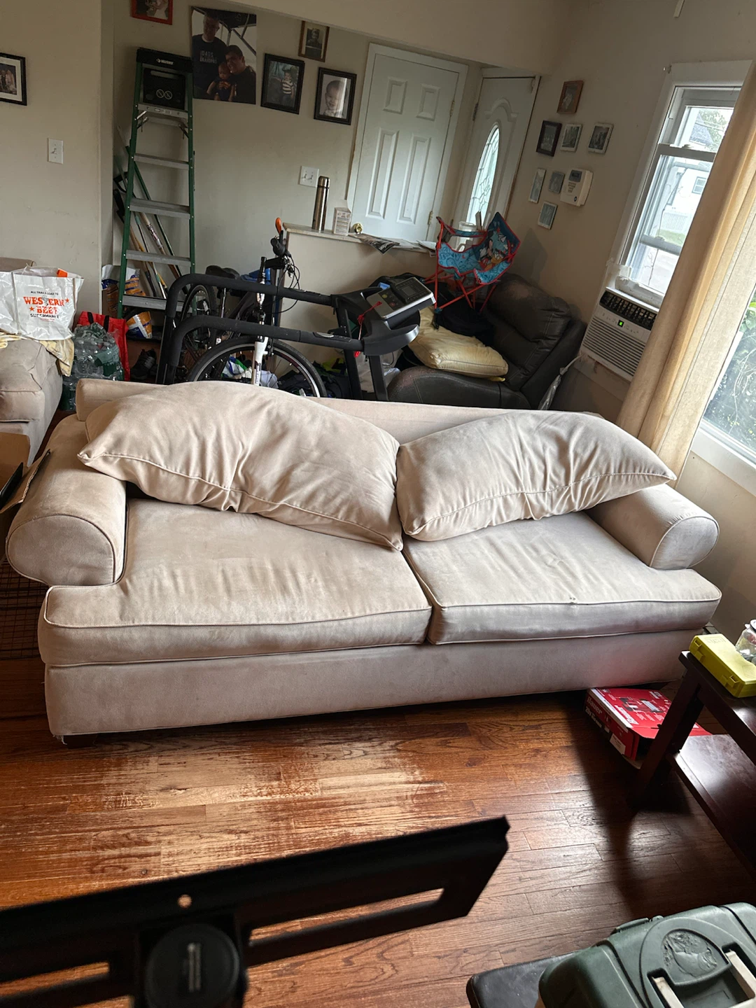 Light Beige Sofa - photo 2