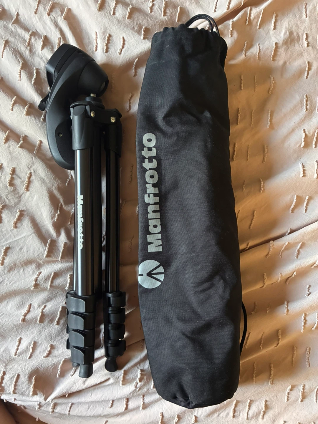 Manfrotto Compact Action Tripod