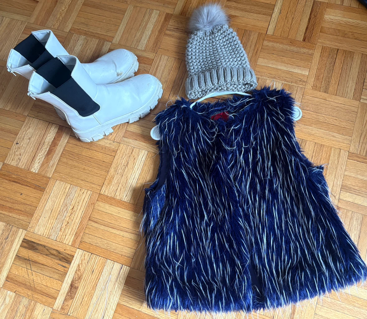 Gray Knit Pom Pom Beanie - photo 4