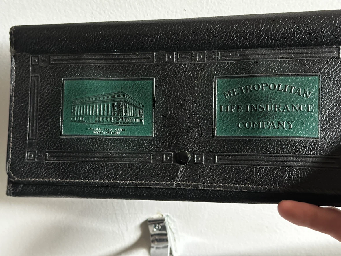 1940s leatherette promo life insurance policy wallet