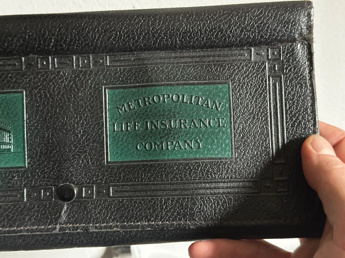 1940s leatherette promo life insurance policy wallet - photo 3