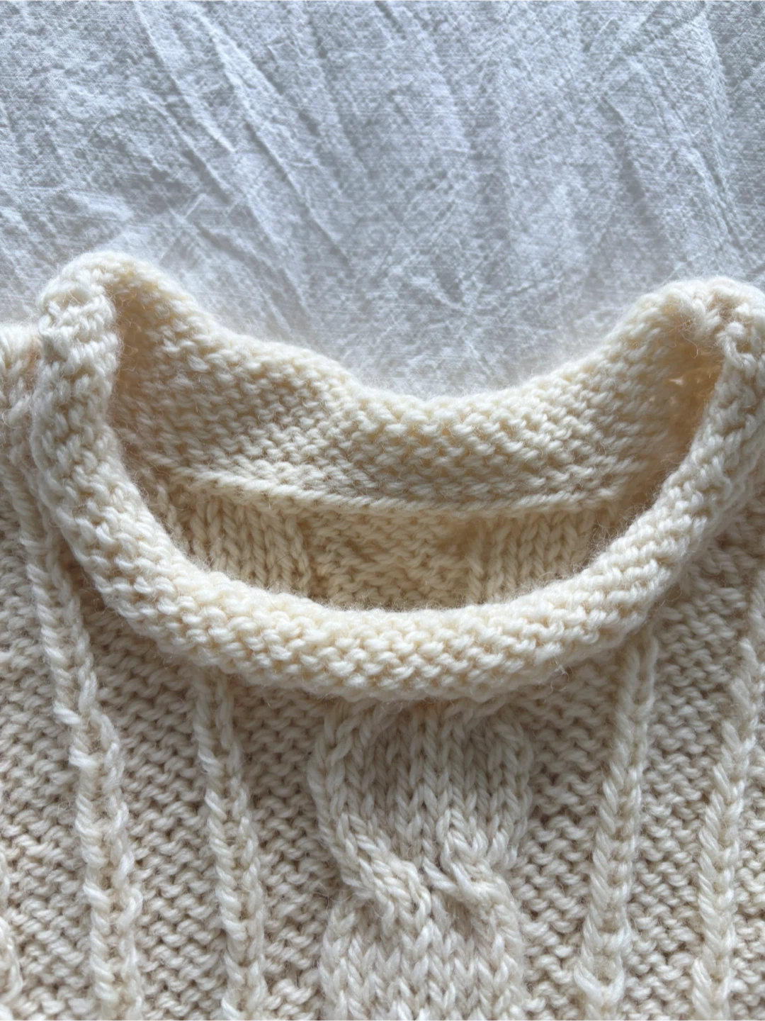 100% Wool Cable Knit Sweater - photo 2