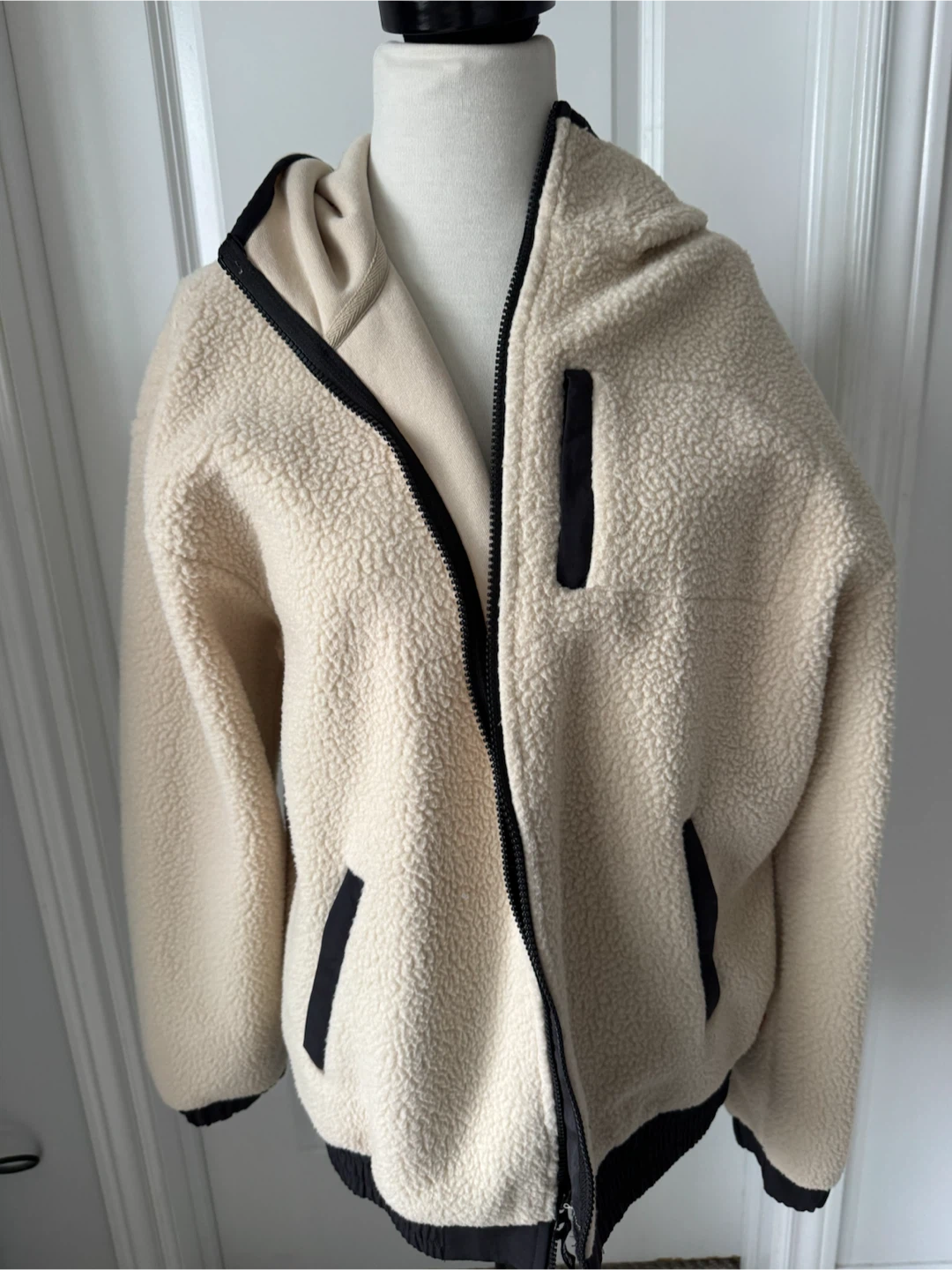 Levi's Cream Sherpa Fleece Hoodie Jacket