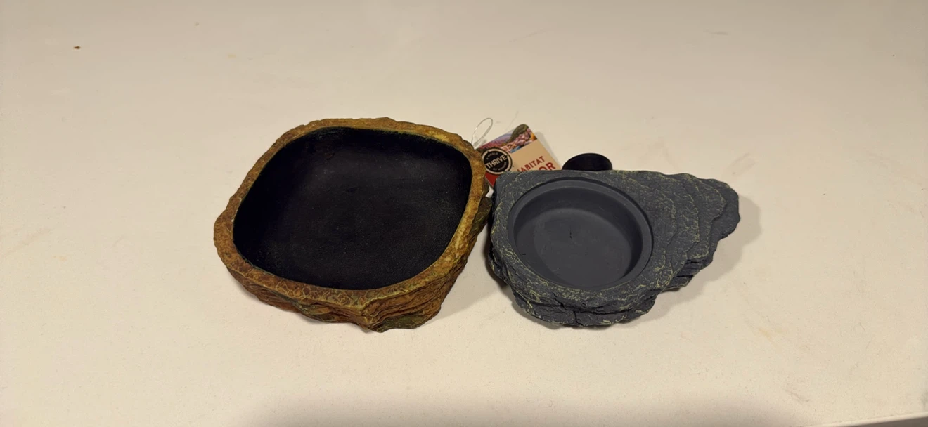 Thrive Reptile Habitat Bowls (2)