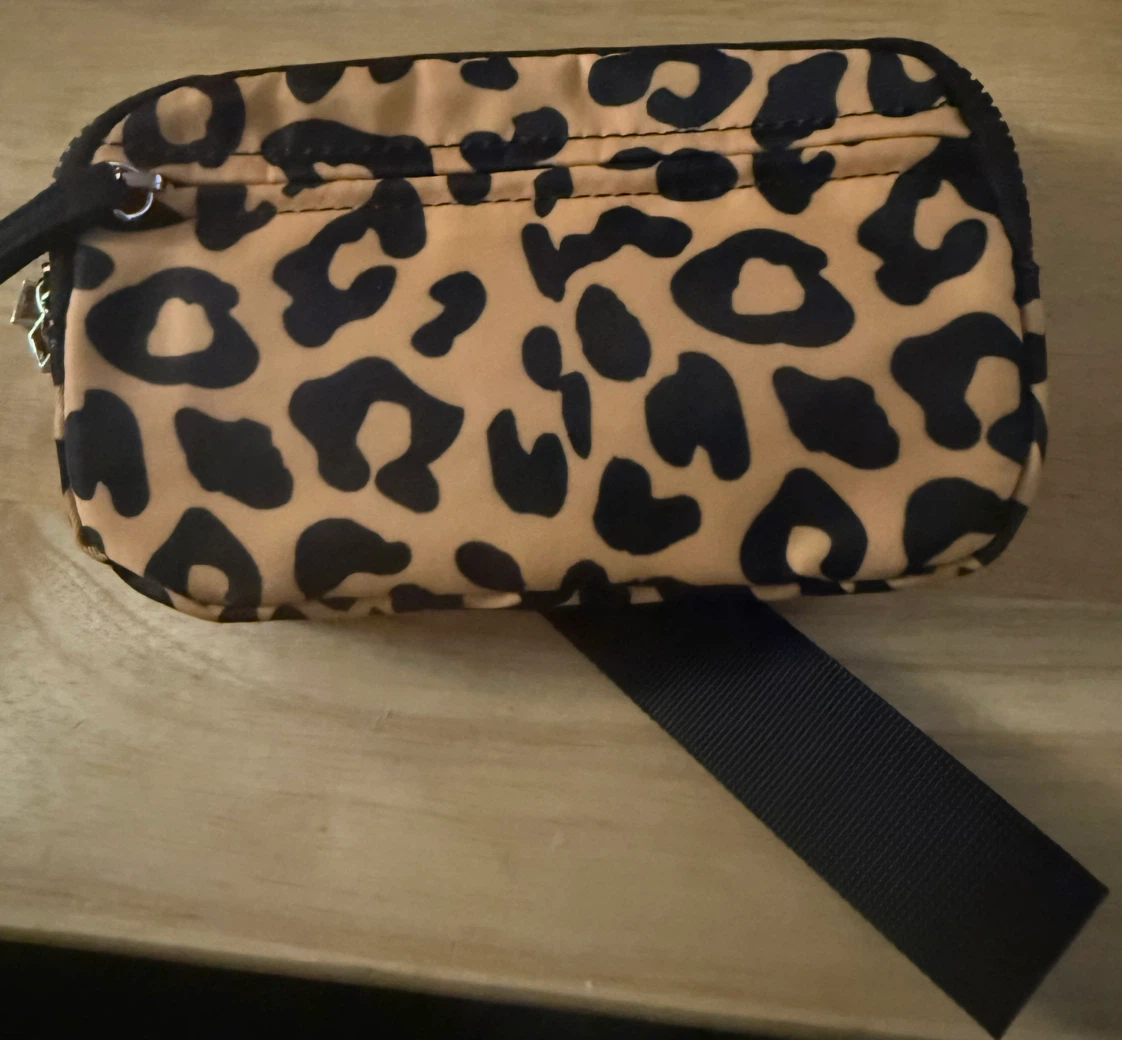 Leopard Print Wristlet