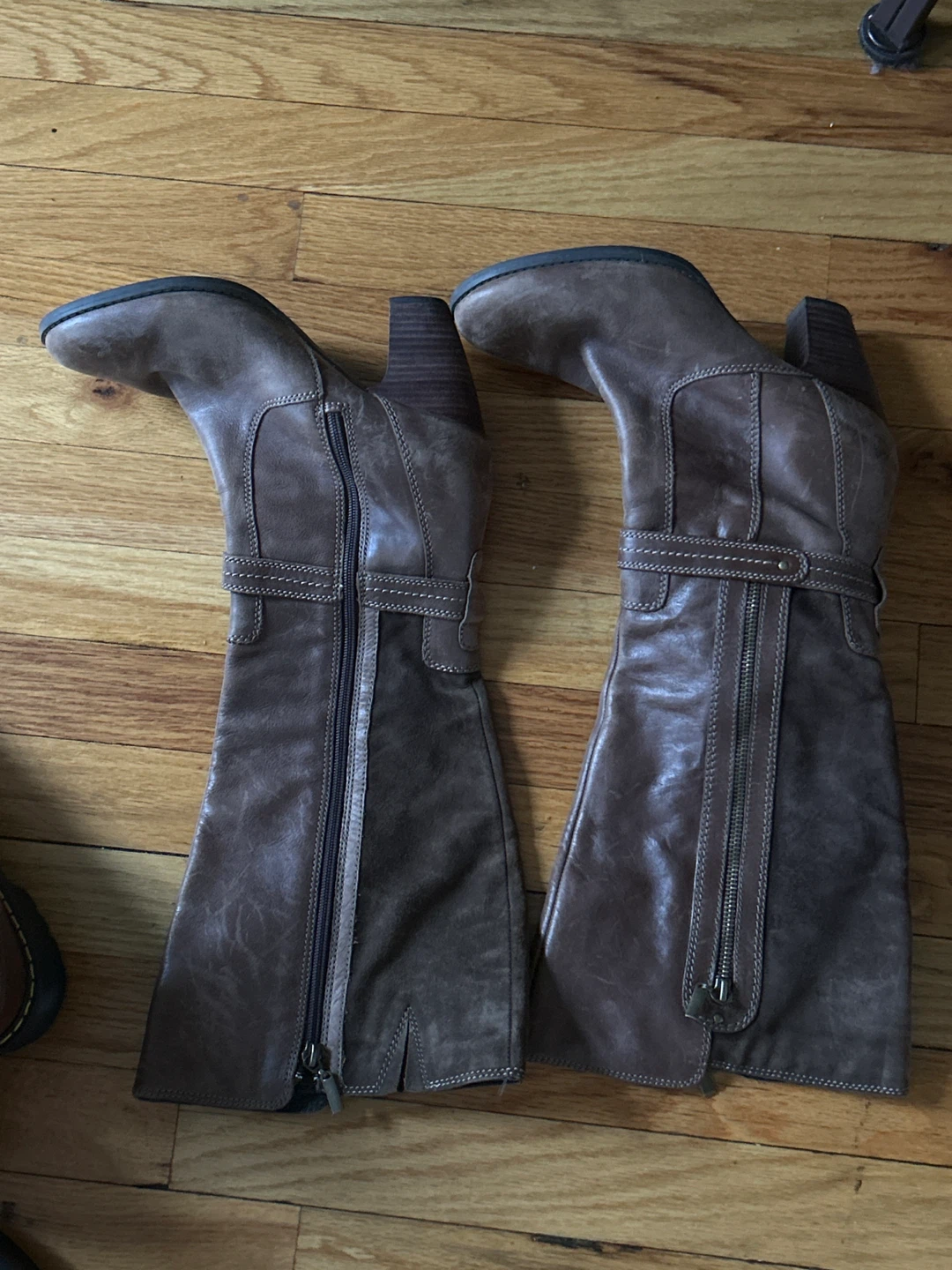 Clarks Women's Brown Leather Knee-High Boots Size 9.5M - photo 2