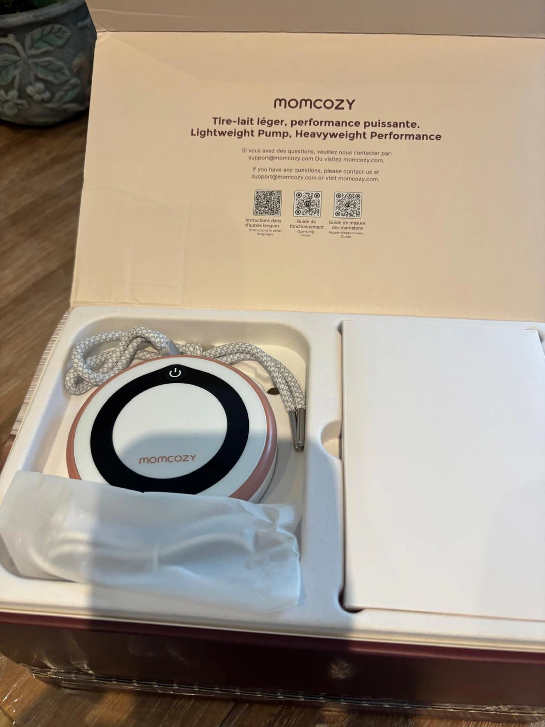 NEW! Momcozy V1 Pro Wearable Breast Pump - photo 4