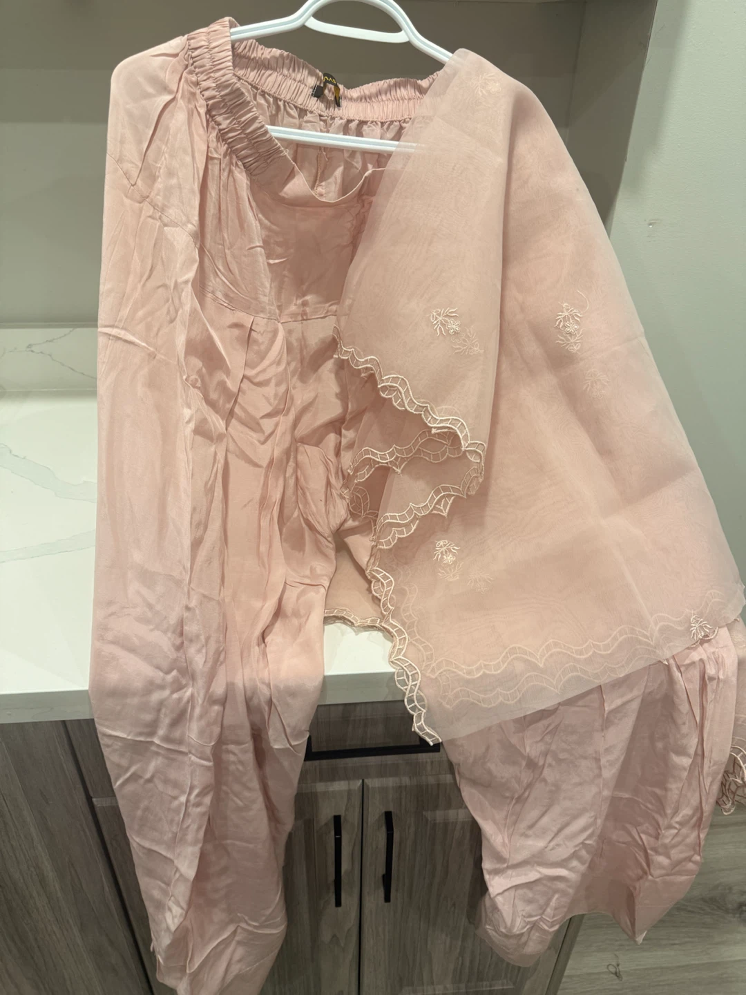 Armas Pink Embroidered Kurta Set - photo 5