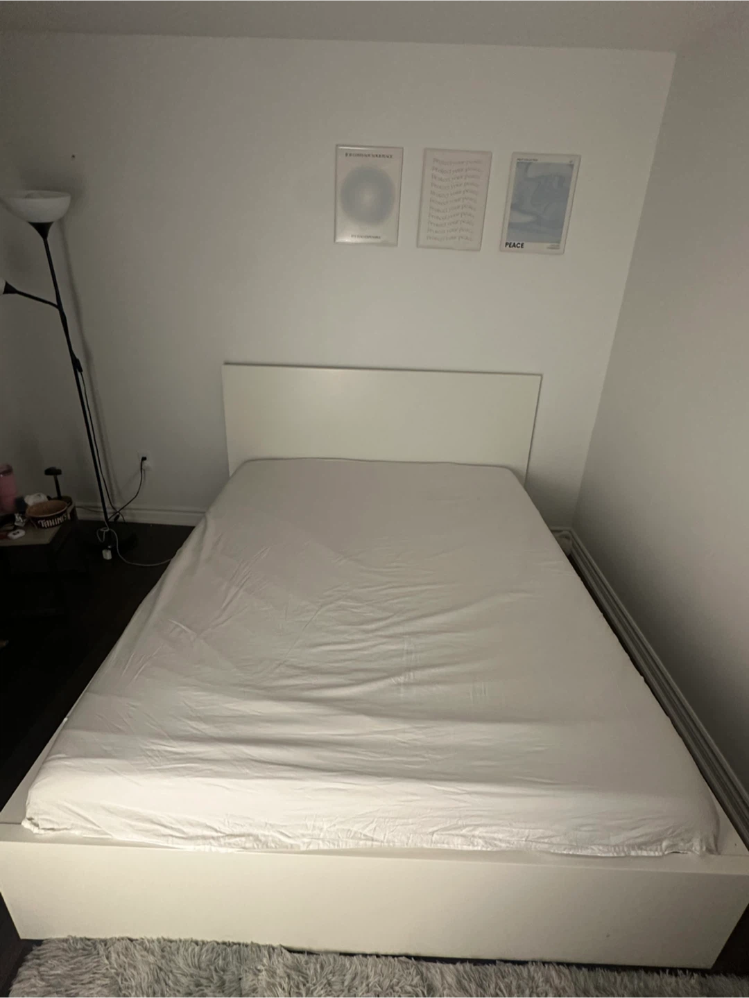 Bed and Mattress - photo 3