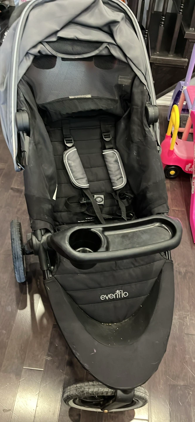 Evenflo Stroller - photo 2