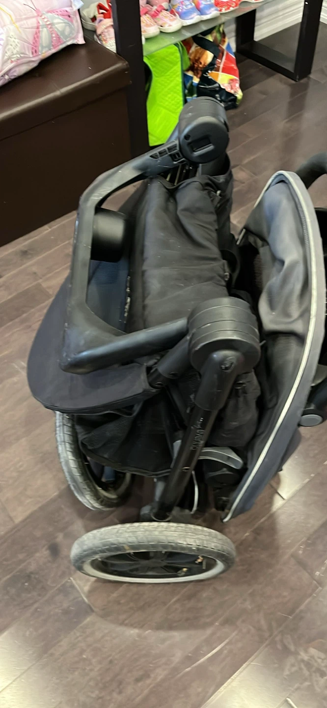 Evenflo Stroller - photo 3