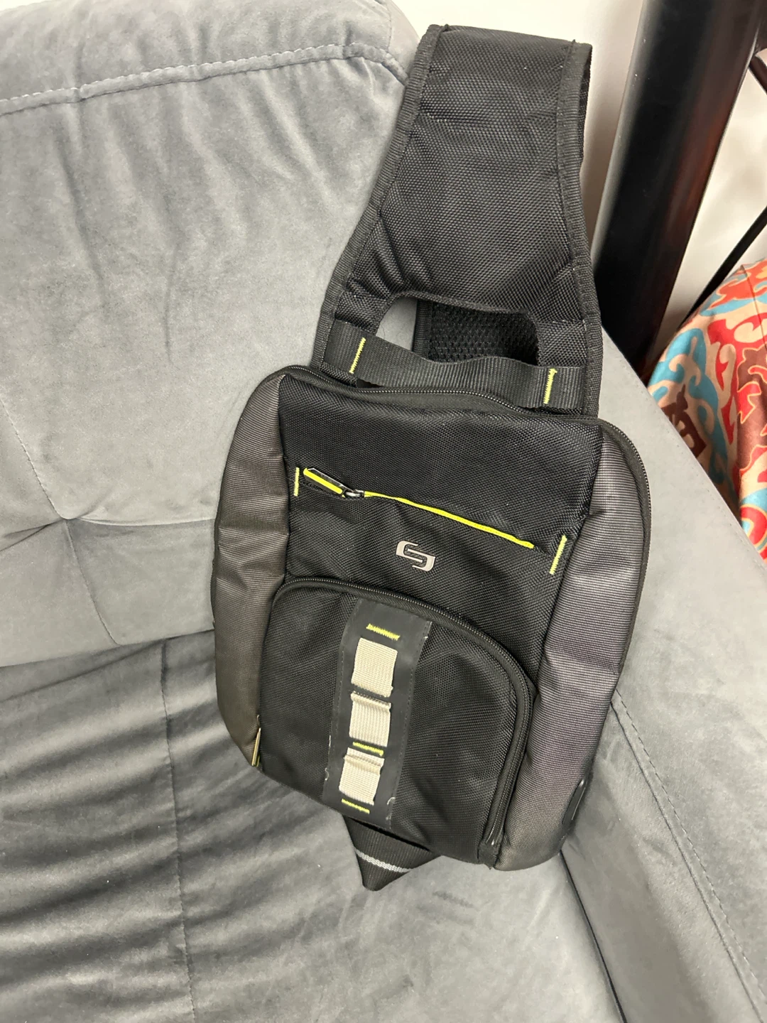 SOLO Sling Bag