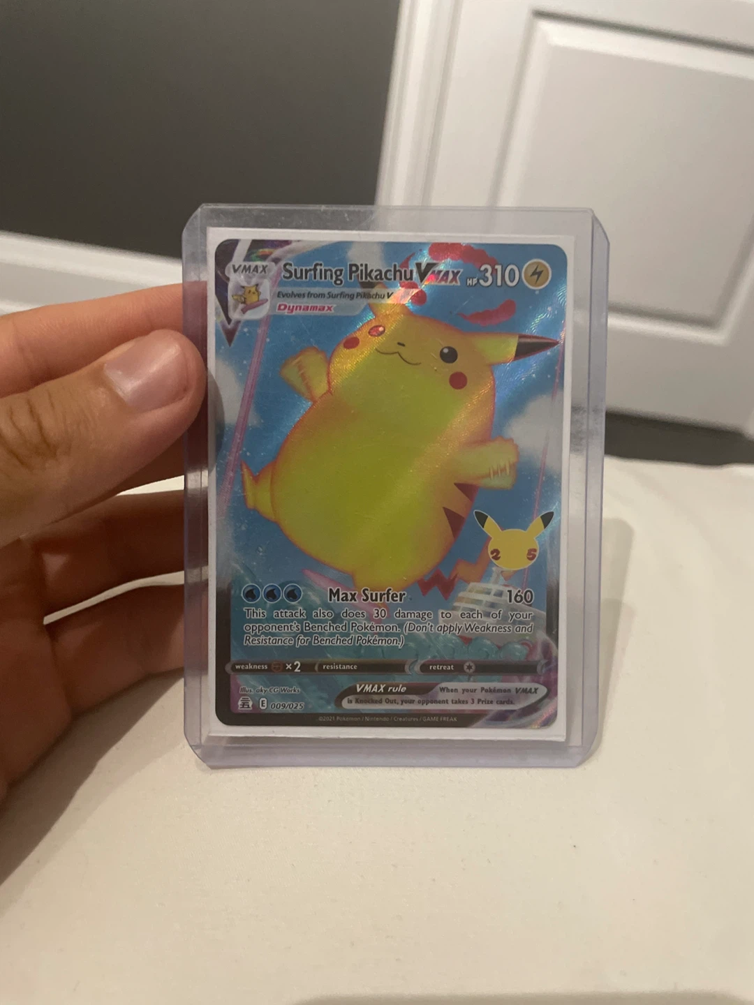 Surfing pikachu v max pokemon
