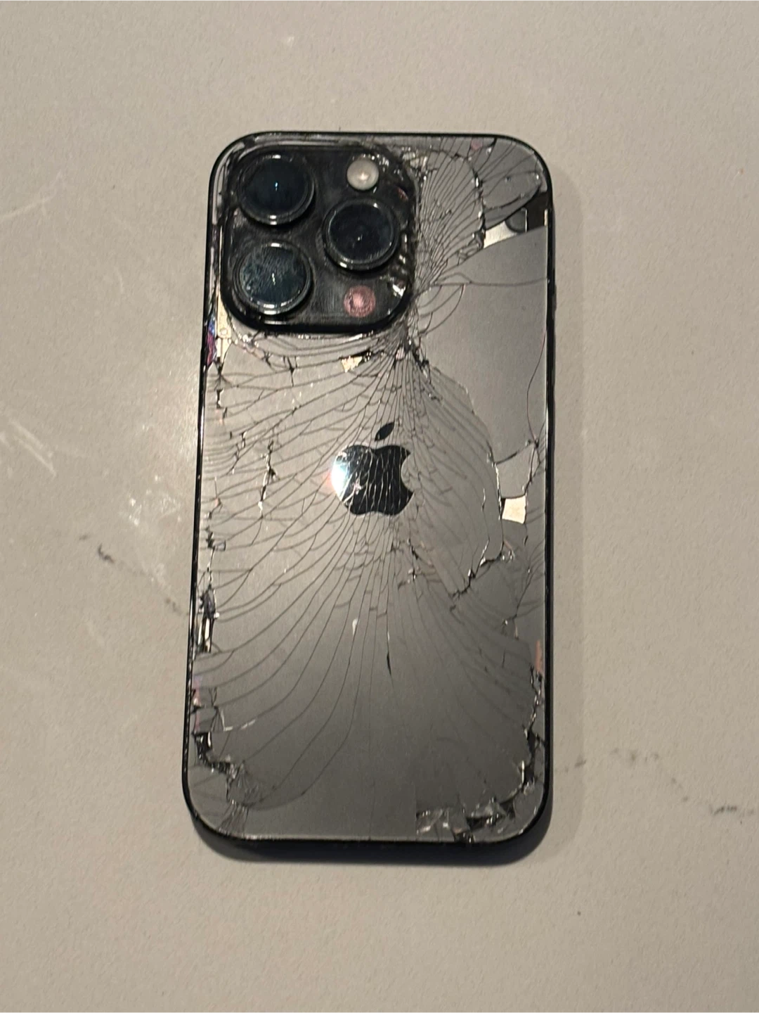 Apple iPhone 14 Pro - photo 4