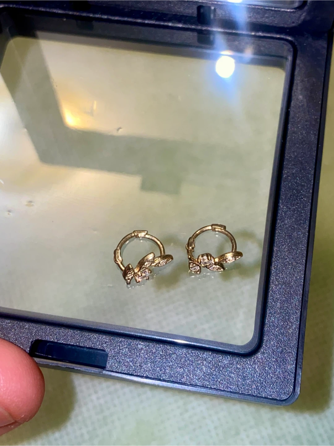 9K Gold  leaf design hoop earrings - photo 3