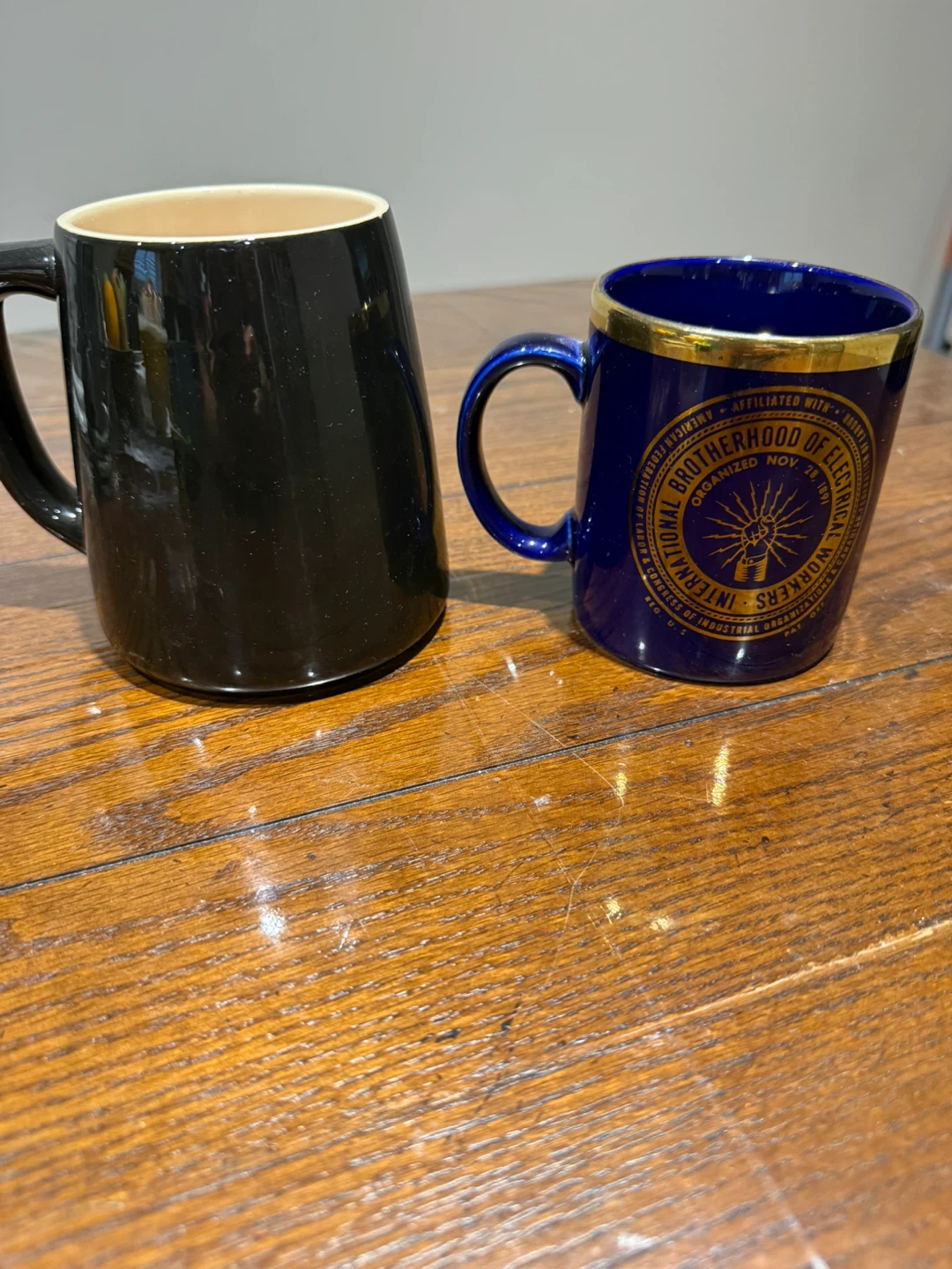 Vintage Mug Lot: RCMP St Roch & IBEW Union - photo 5
