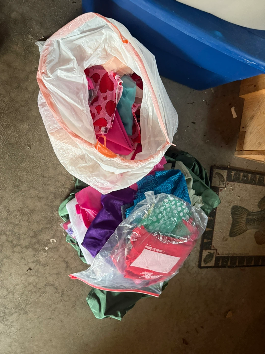 Assorted Fabric Scraps Bundle - photo 2
