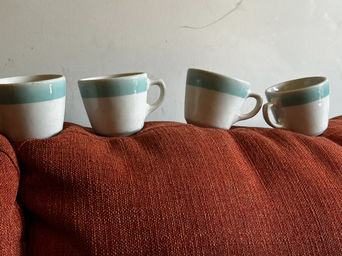 Set of 4 grindley hotel ware coffee mugs