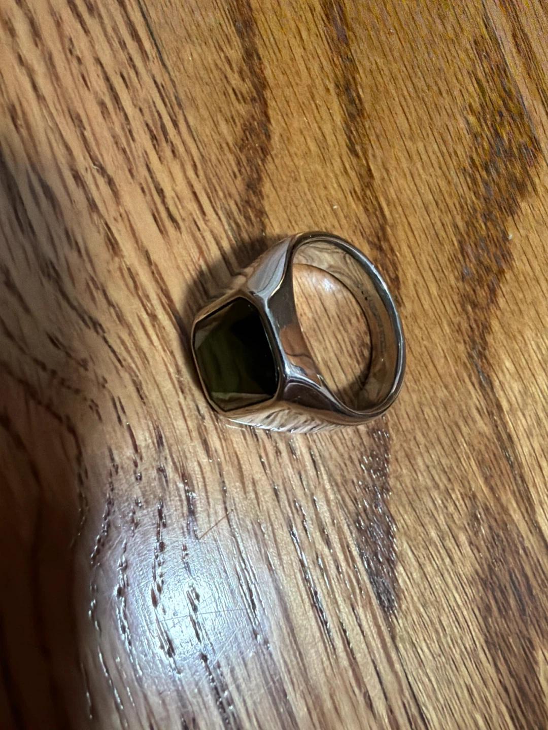 Silver-Tone Ring with Green Stone - photo 2