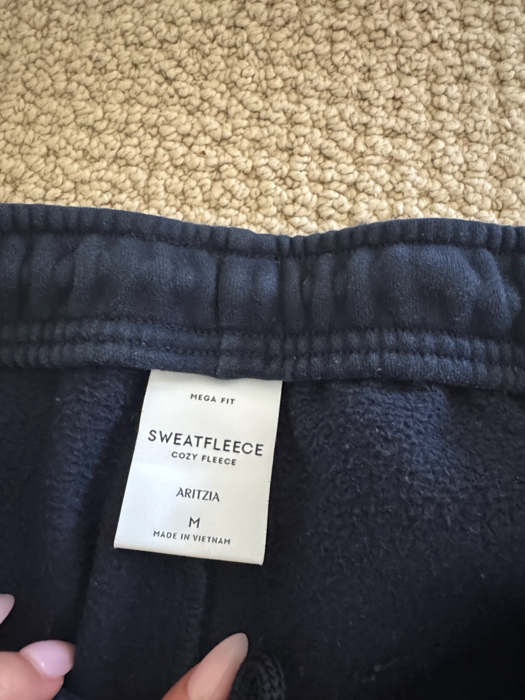 aritzia sweats size M - photo 2