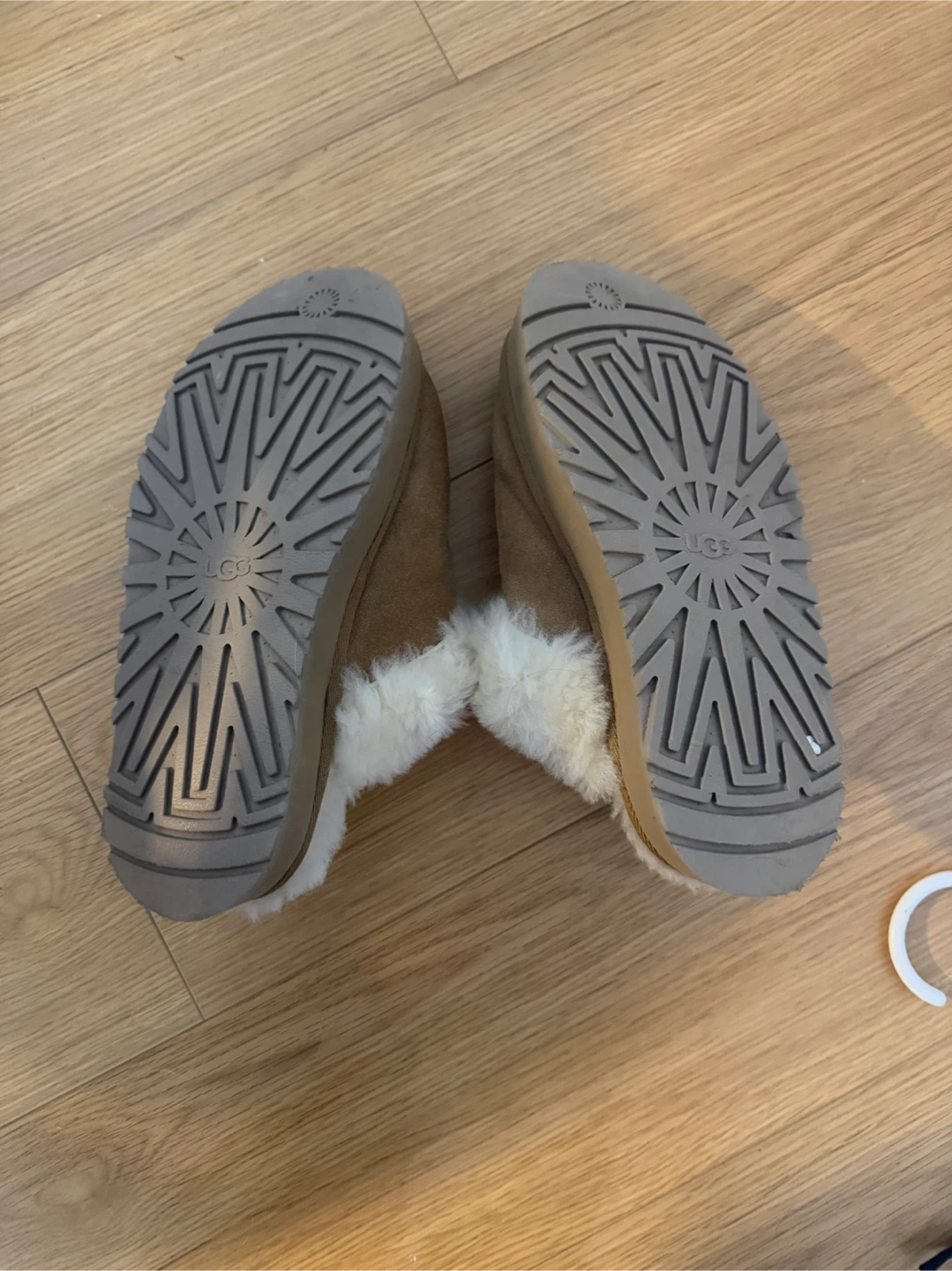 UGG Sheepskin Slippers - photo 2