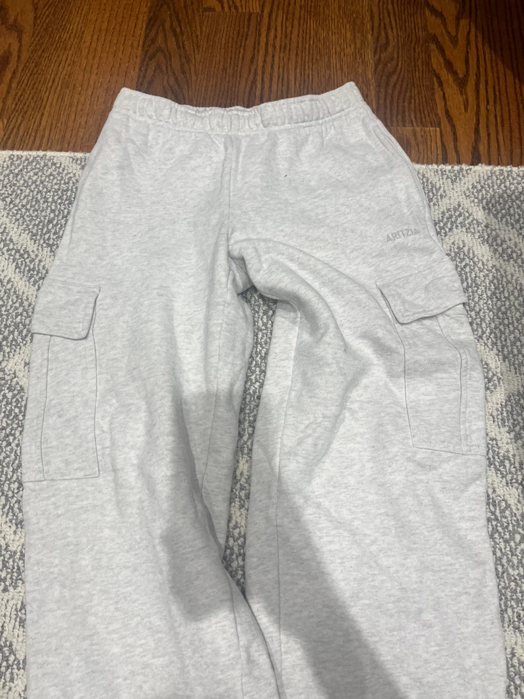 Aritzia Sweatfleece Mega Cargo Sweatpants - photo 2