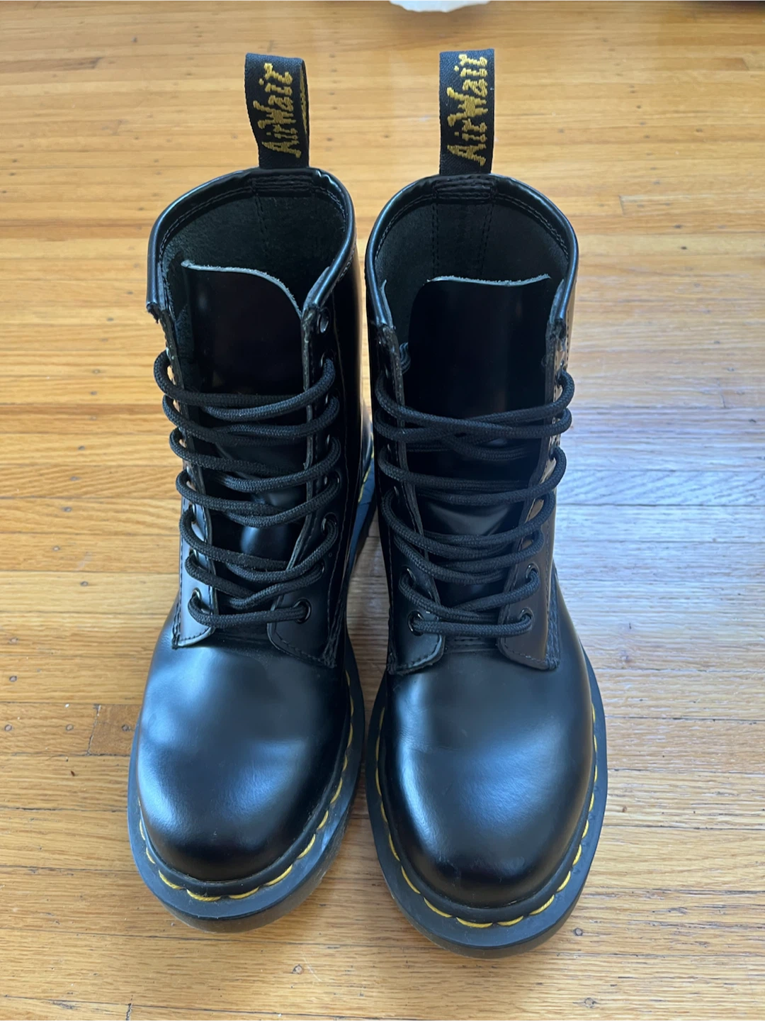 Dr. Martens Black