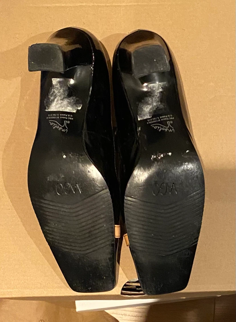 Vago Insolia Black Patent Heels with Bow Detail - photo 2