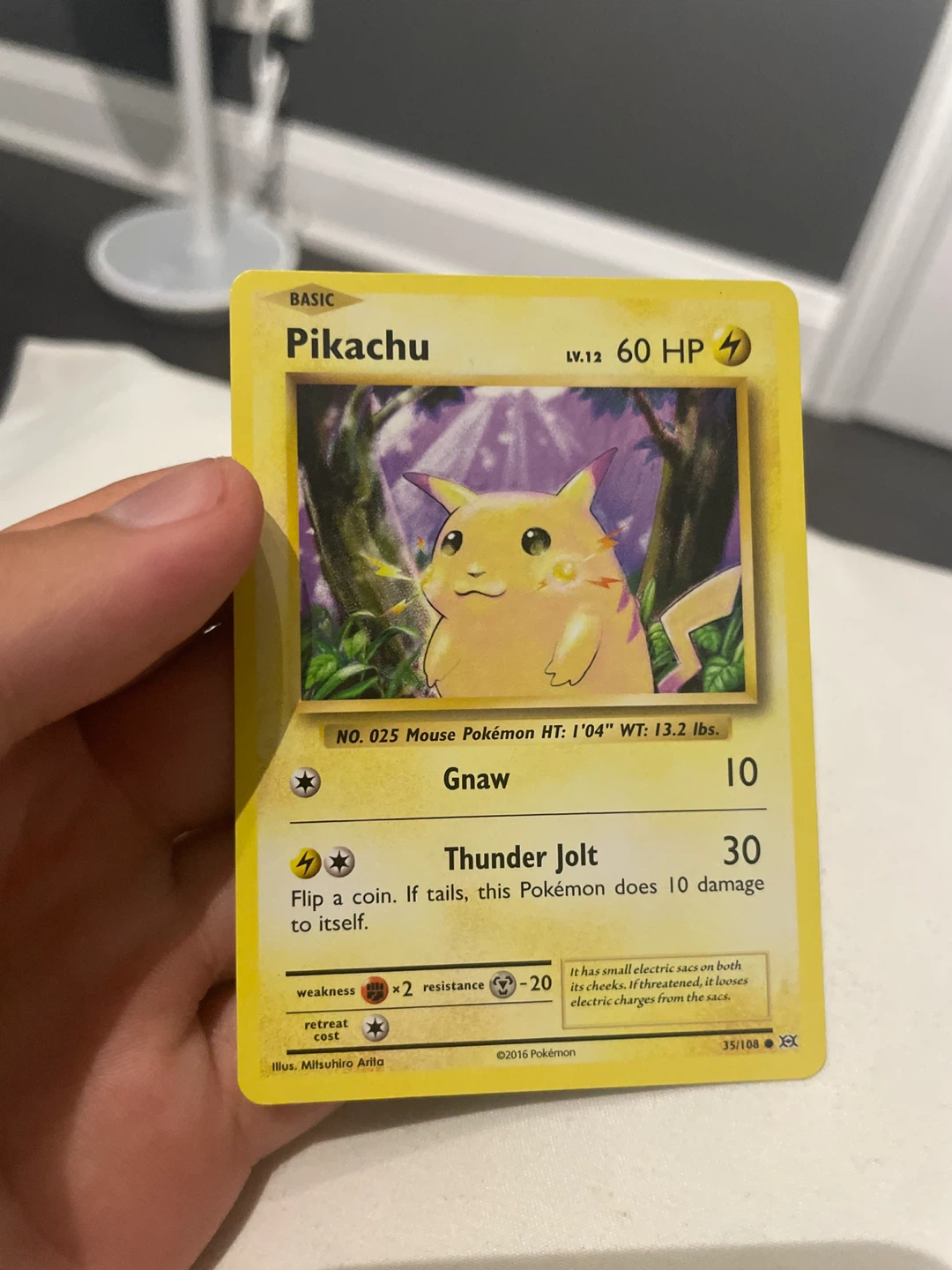 Pokémon Pikachu Base Set Trading Card 35/108 - photo 2