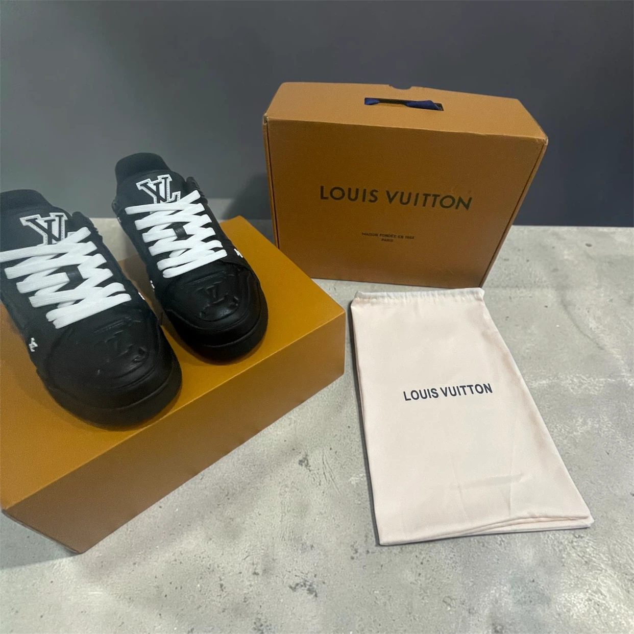 Louis Vuitton LV Trainer Sneakers Black - photo 3
