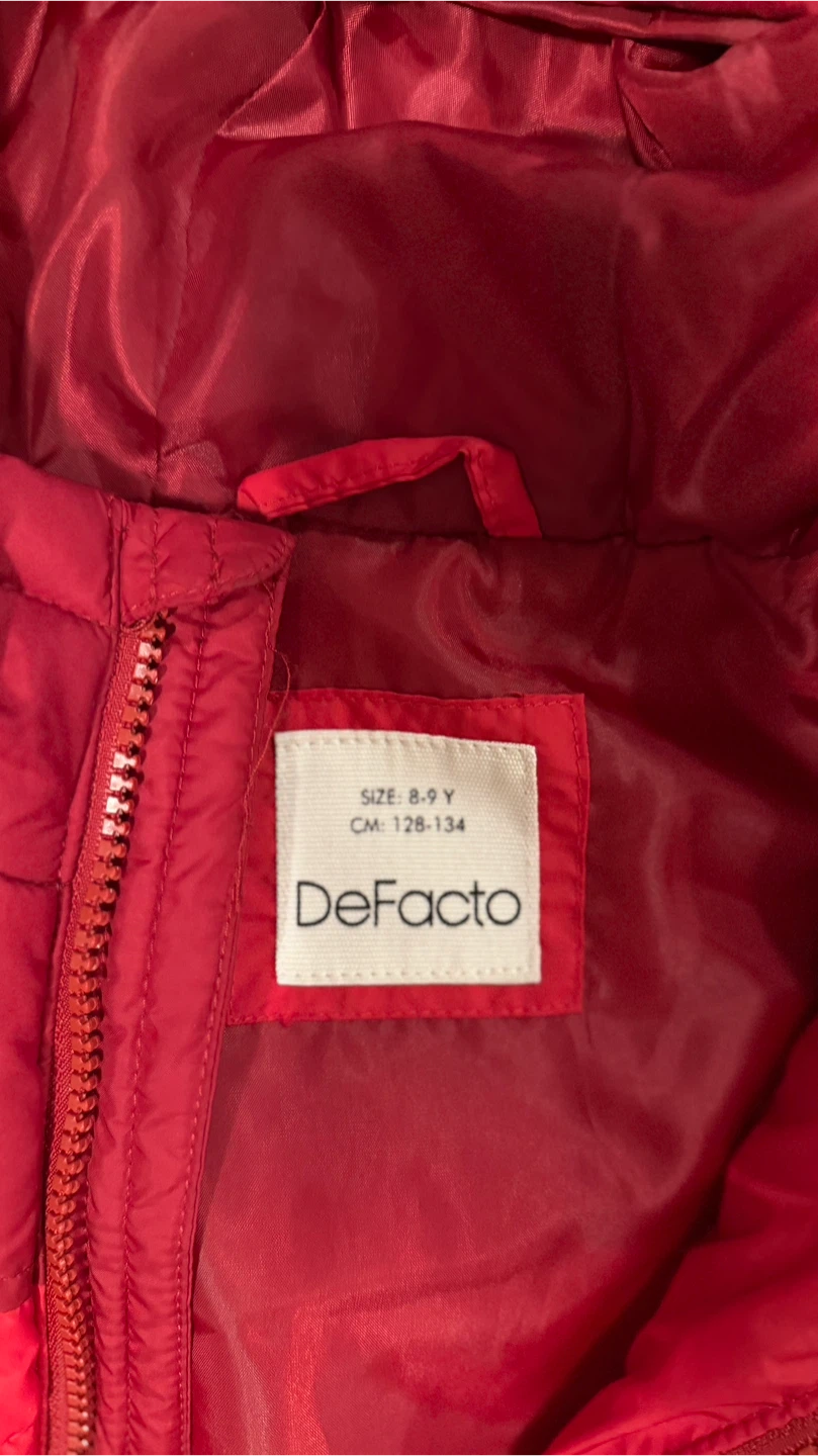 DeFacto Red Puffer Vest Size 8-9Y - photo 2