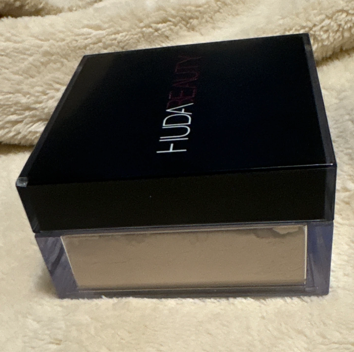 Huda Beauty Pound Cake Powder - photo 3