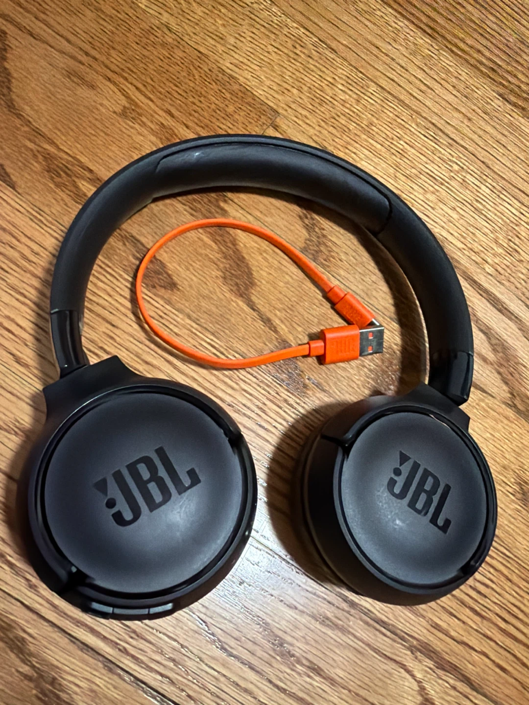 JBL Wireless Headphones Tune 520BT