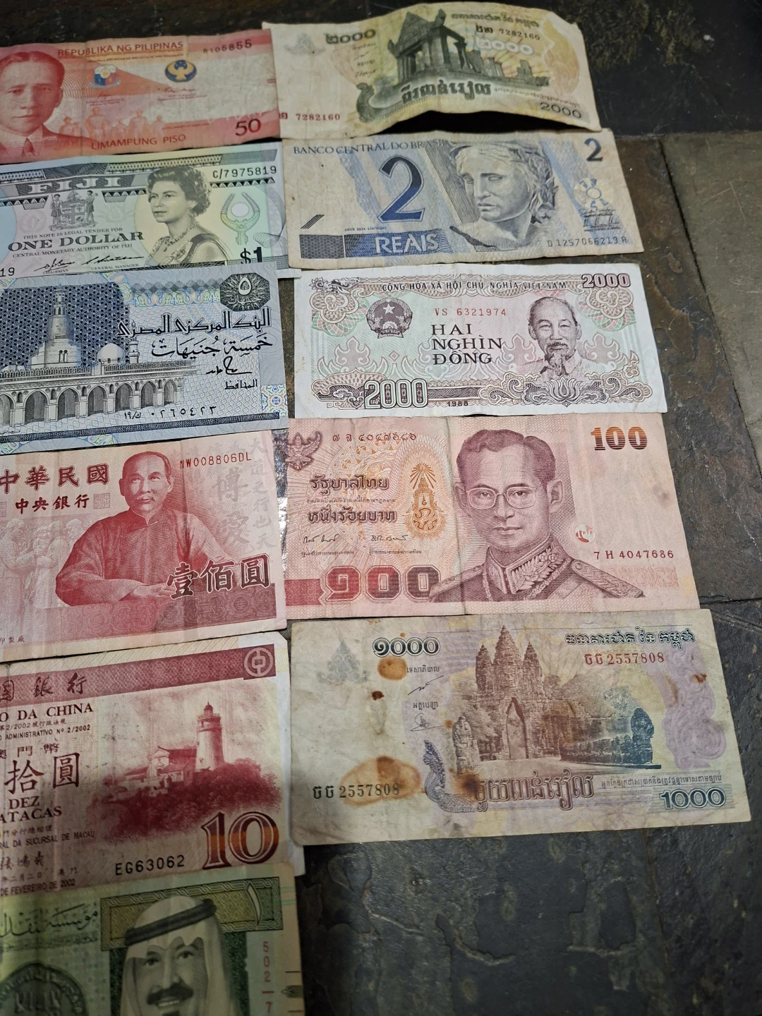 Assorted World Paper Banknotes Collection (All Active Currency) - photo 3